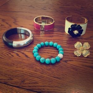 4 Stella and Dot brackets and 1 ring bundle